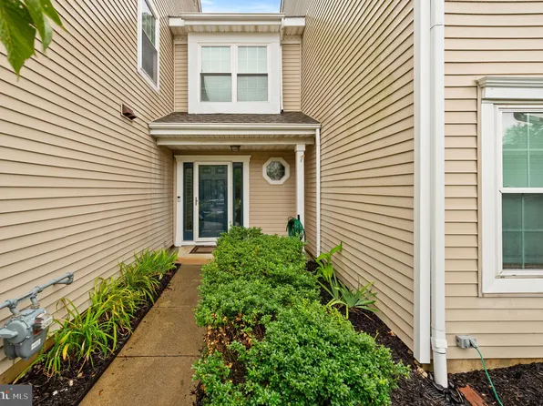 56 Saw Mill Dr, Mount Laurel, NJ 08054