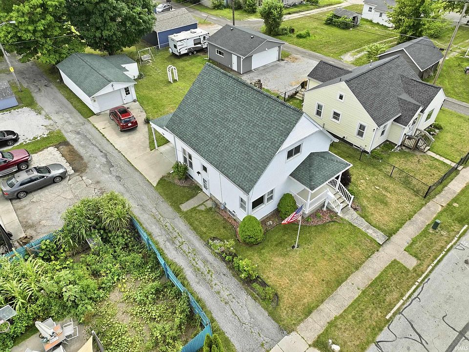 1st image of 618 Russell St