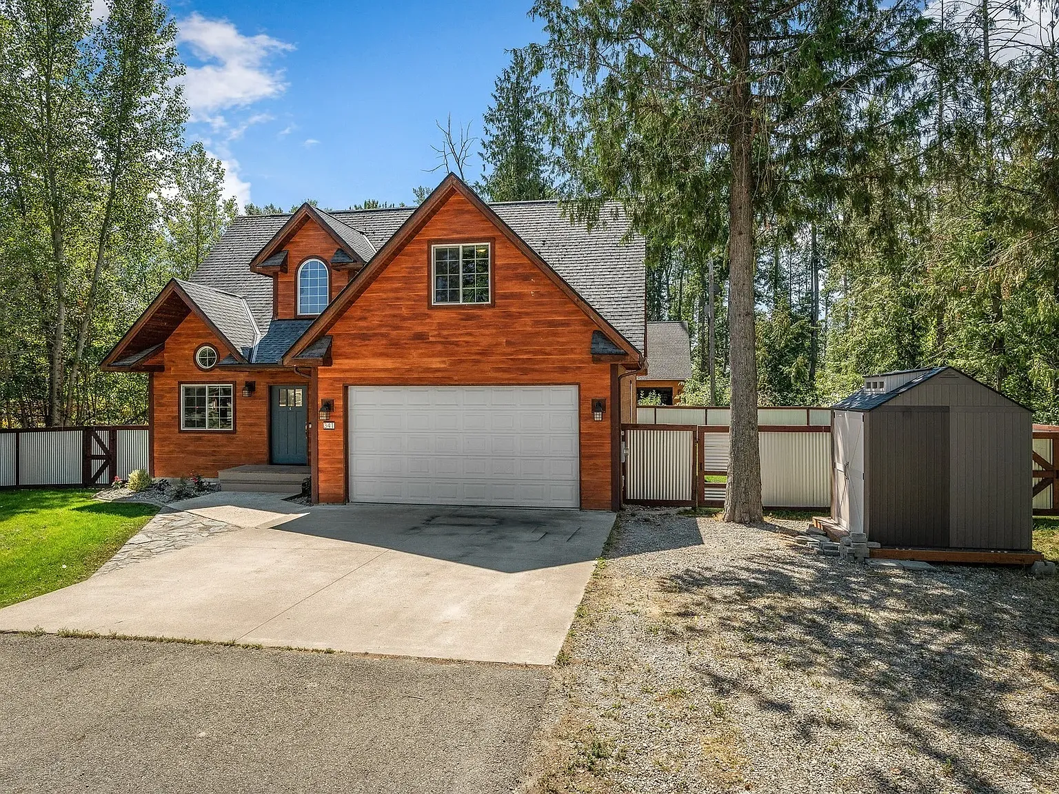 4 bed, 2.5 bath, 1860 sqft, $2,900 — Photo 1
