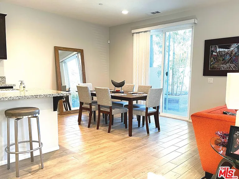 42720 Azure St — Photo 12
