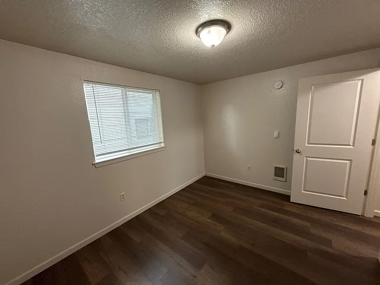 915 Bryan Ct — Photo 20