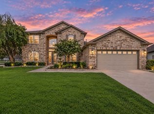8701 Freeport Dr, Denton, TX 76207