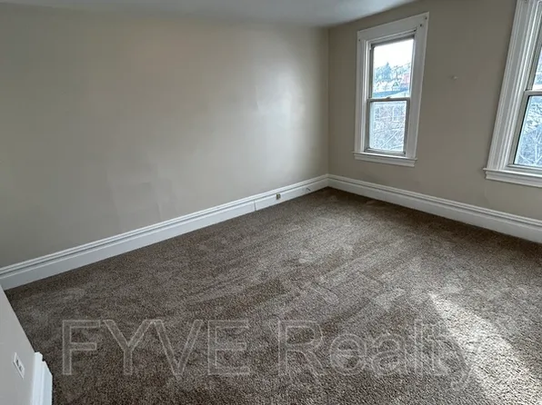 821 Carnival Way, Pittsburgh, PA 15210