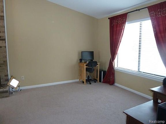 5th image of 24730 Sarah Flynn Dr