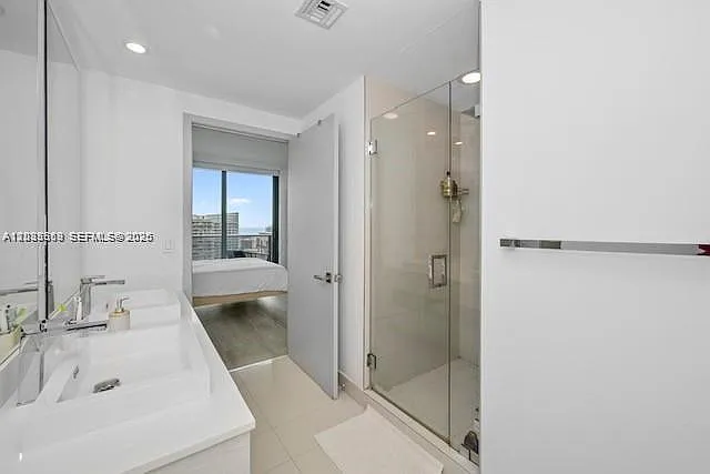 55 SW 9th St #3506 — Photo 8