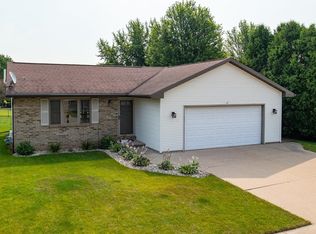 1250 Timothy Trl, Oshkosh, WI 54904