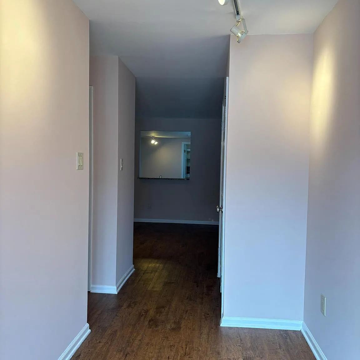 2 bed, 2.0 bath, 1230 sqft, $2,200 — Photo 2