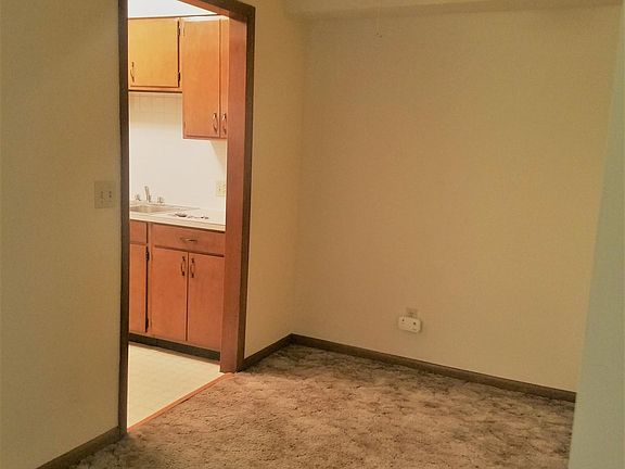Dining area and ceiling fan