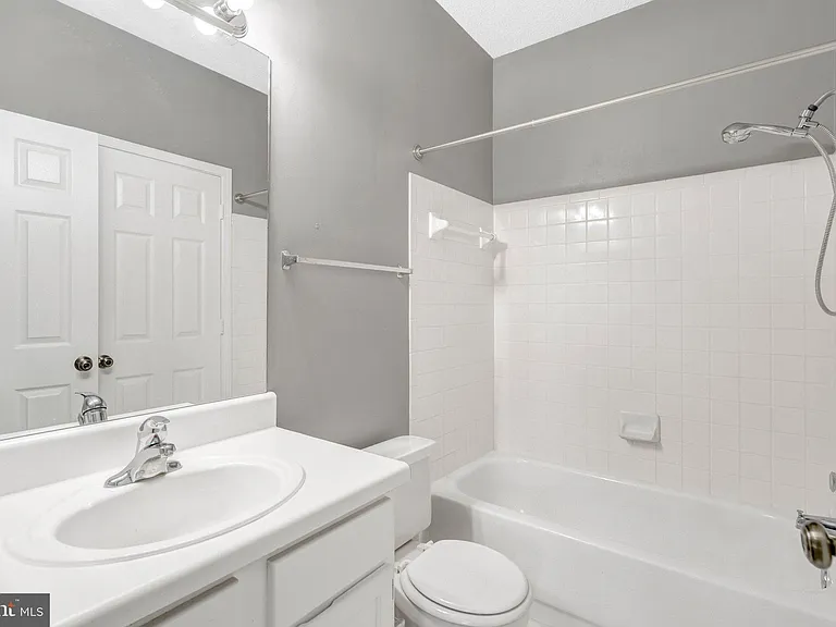 4413 Fair Stone Dr #306 — Photo 8