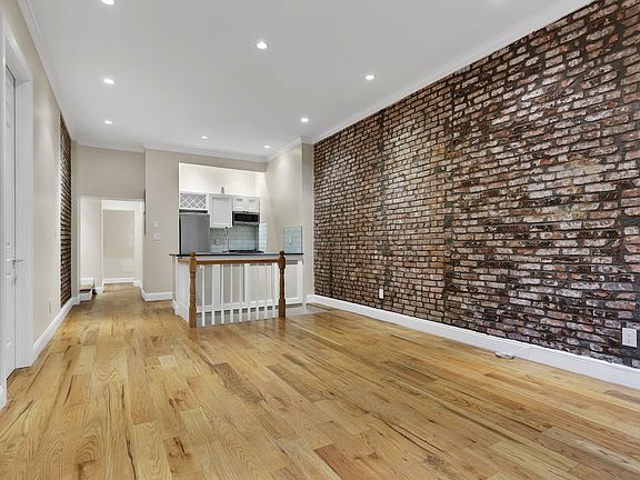 4th image of 404 E 88th St APT 1F