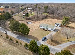 365 Poss Rd, Smithville, TN 37166
