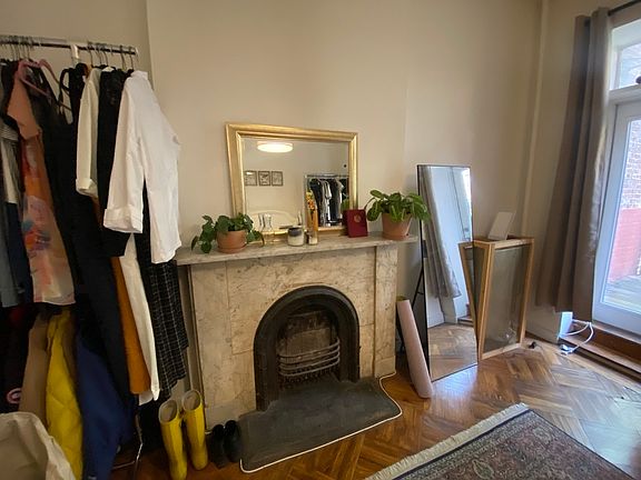 5th image of 447 W 22nd St #3E