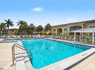 12501 McGregor Blvd APT 10, Fort Myers, FL 33919