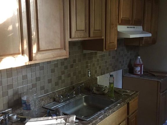 3rd image of 1416 N Etting St #House