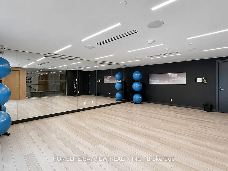 101 Erskine Ave #2011 — Photo 14
