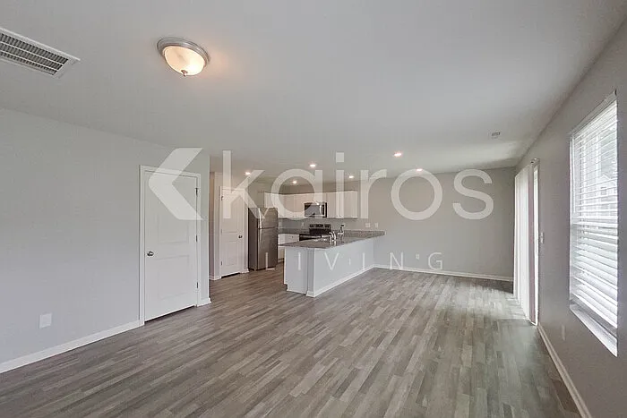 105 Kyles Dr — Photo 6
