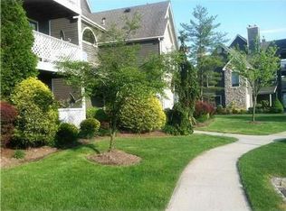214 Blew Ct, East Brunswick, NJ 08816