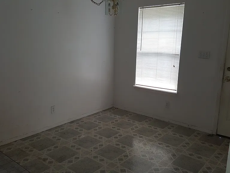 3223 Reforma Dr — Photo 7