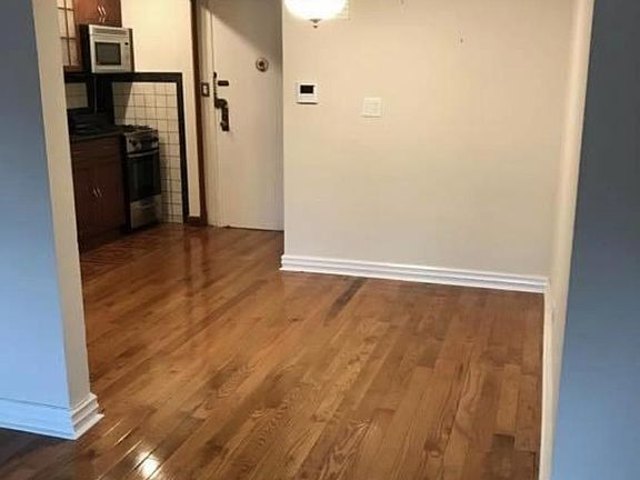 4th image of 7525 210th St #18M