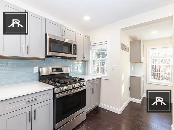 50 Caldwell Rd, Waltham, MA 02453