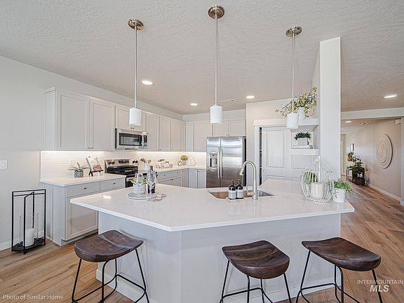 5th image of 5575 E Garby Street Block Lot 14-8