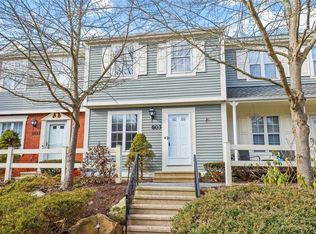 803 Twin Brook Ct, Carmel, NY 10512