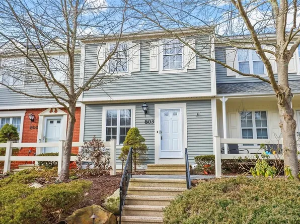 803 Twin Brook Court, Carmel, NY 10512