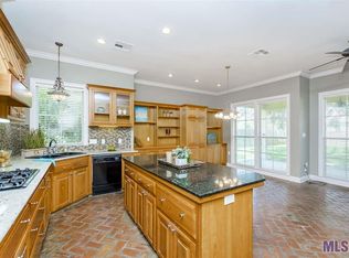 19213 Spyglass Hill Dr, Baton Rouge, LA 70809