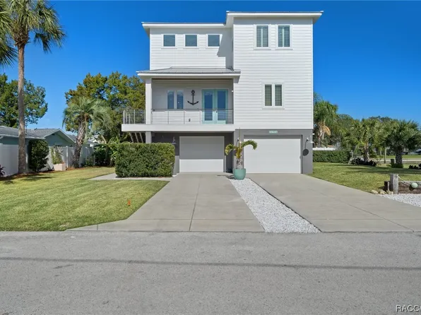 11725 W Sunnybrook Ct, Crystal River, FL 34429