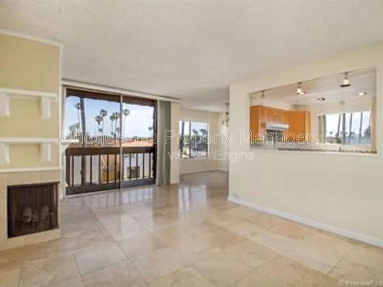 5155 W Point Loma Blvd #11 — Photo 7