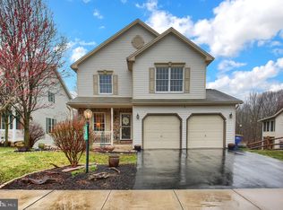 104 Lakeside Dr, Lewisberry, PA 17339