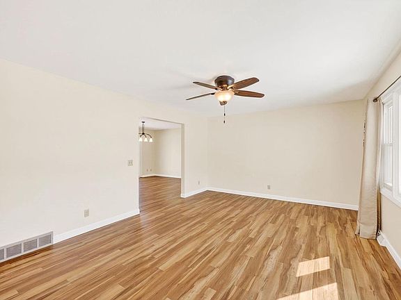 3rd image of 709 Hamilton Street