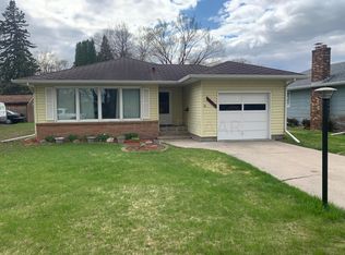 1130 Elm St N, Fargo, ND 58102