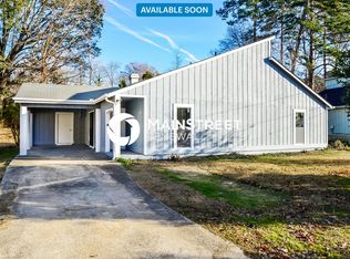 5720 Twain Dr, Ellenwood, GA 30294