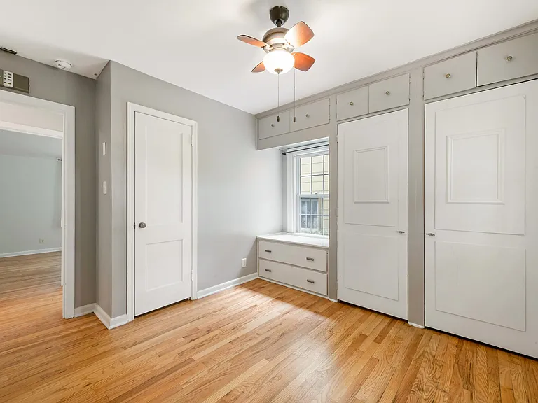 457 E Royal Forest Blvd — Photo 11