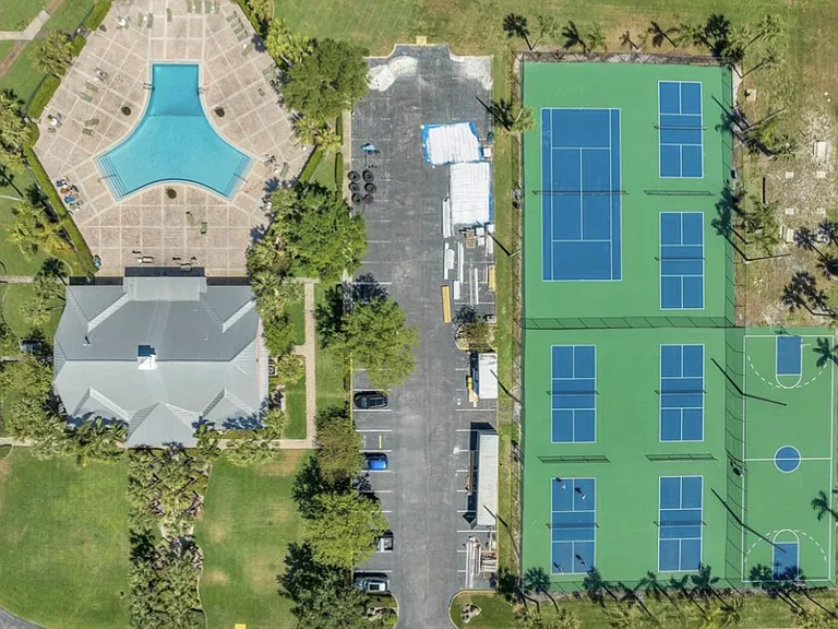 5255 Coquina Key Dr SE #C — Photo 50