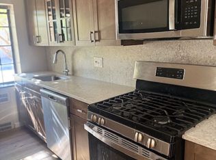 2552 Madison, Cincinnati, OH 45208