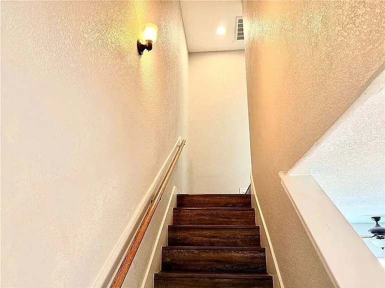 2108 Cavitt Ave #A — Photo 9