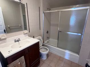 28 Asticou Rd #2R, Jamaica Plain, MA 02130