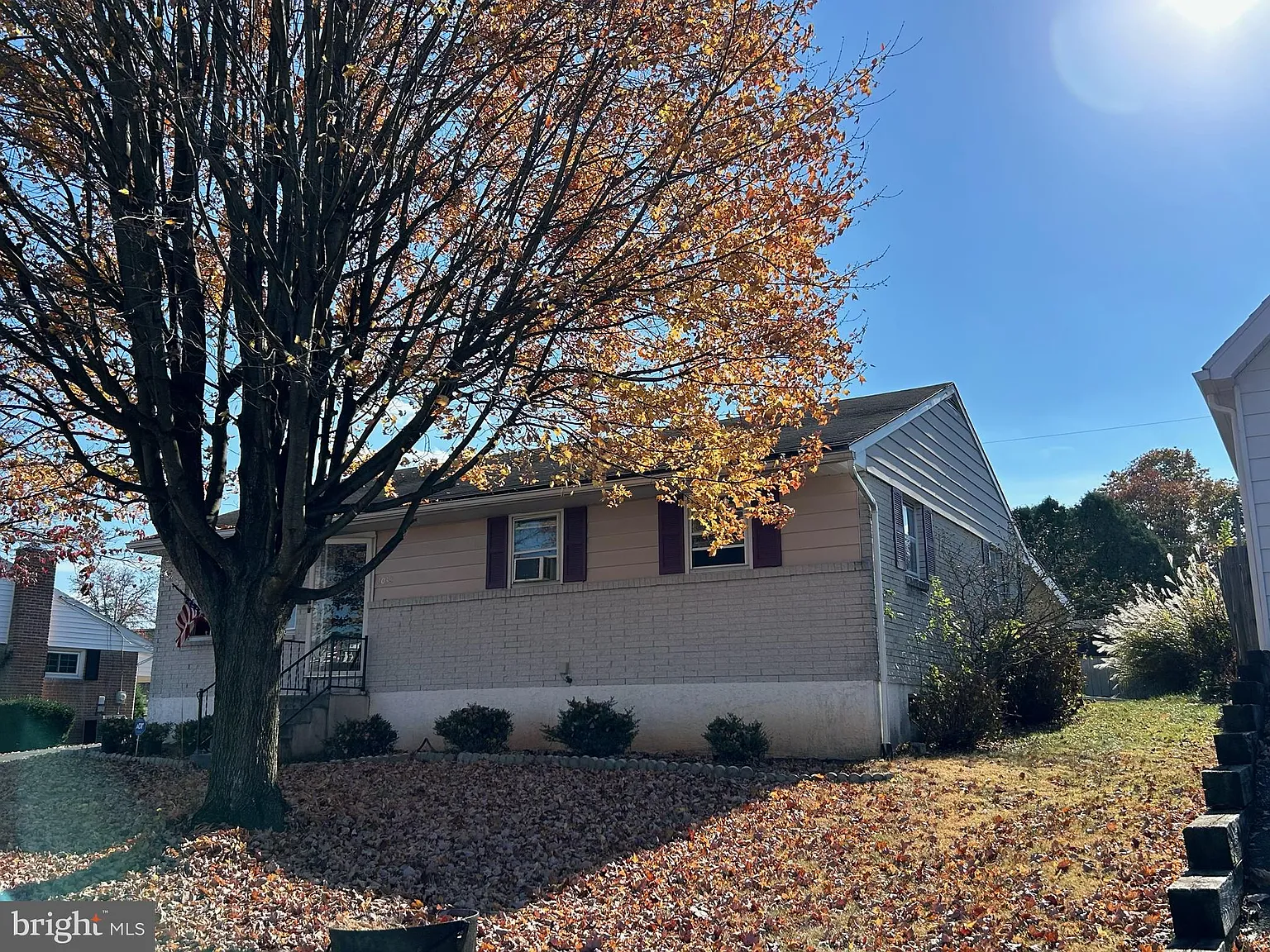 2032 Reading Blvd photo 1
