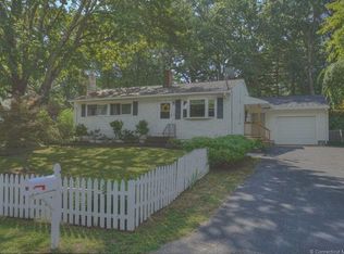 24 Bern Ct, Groton, CT 06355