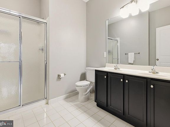 4th image of 206 Raphael Ct