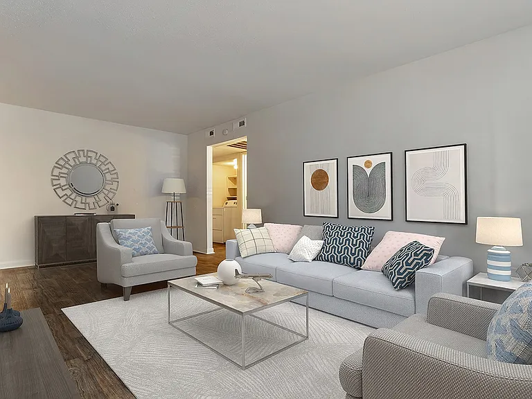 Lakeshore Landing Apartments — Photo 5