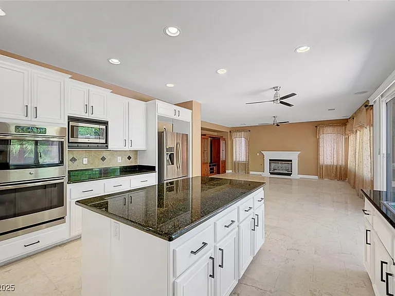229 N Buteo Woods Ln — Photo 31
