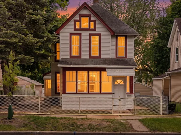 916 Magnolia Ave E, Saint Paul, MN 55106