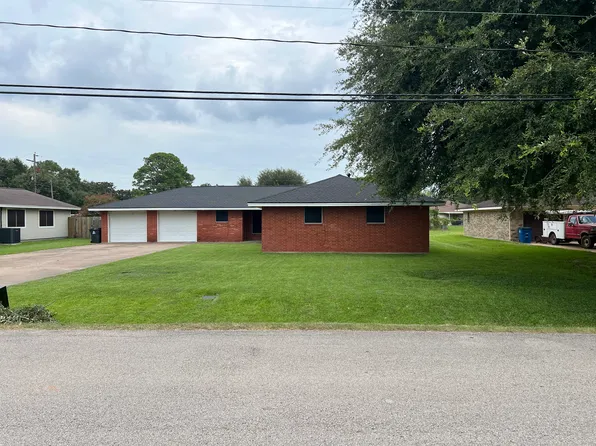 265 Rachal Ave, Bridge City, TX 77611