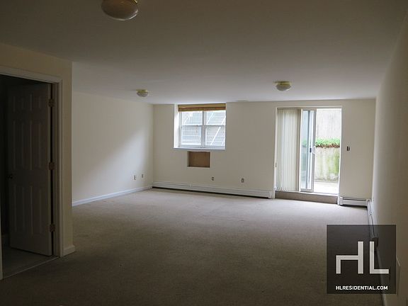 3rd image of 2828 41st St