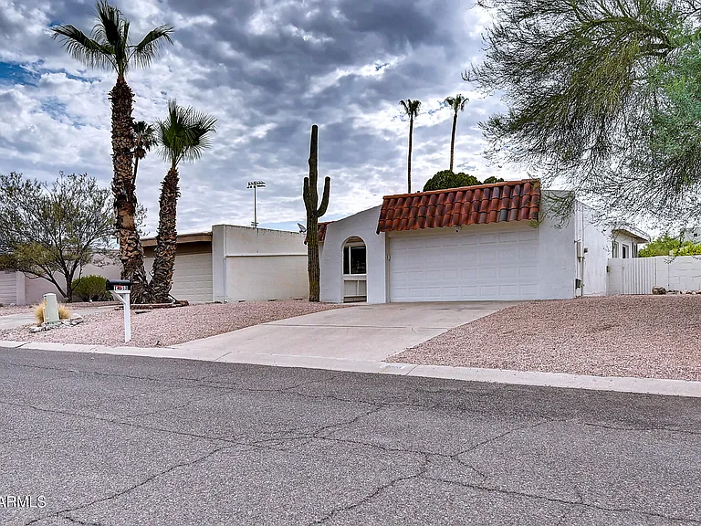 14613 N Calle Del Oro — Photo 31