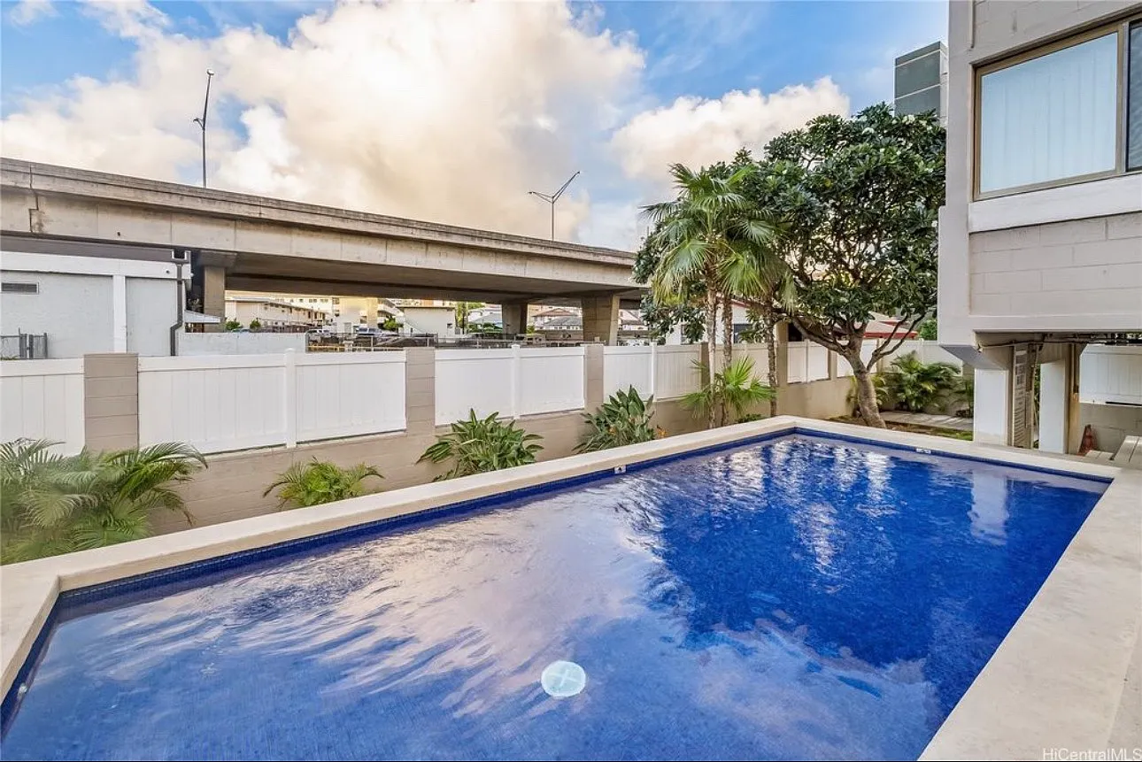 1 bed, 567 sqft, $2,200 — Photo 2