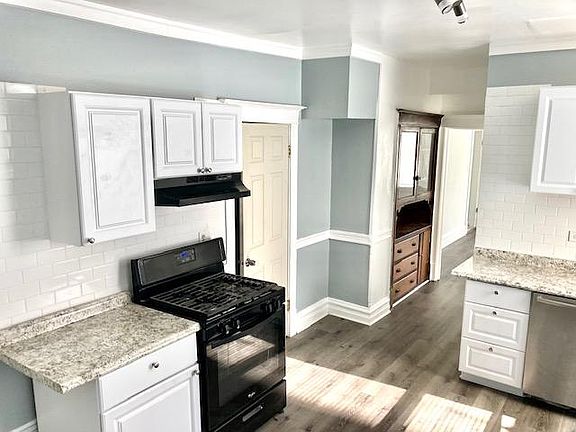 5th image of 3214 N Hoyne Ave #1F